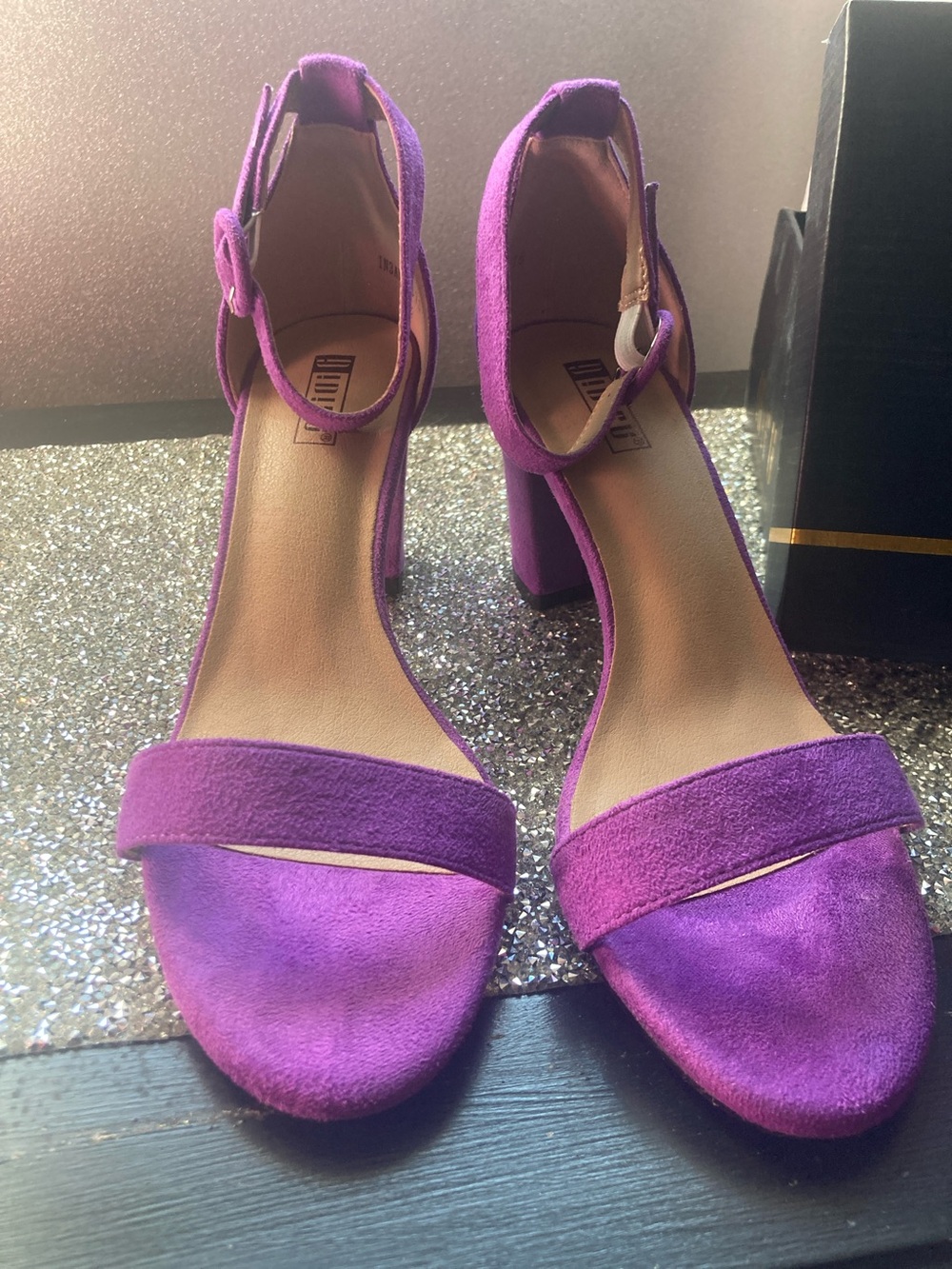 Women's Purple Block Heel Ankle Strap Sandals Excellent Condition